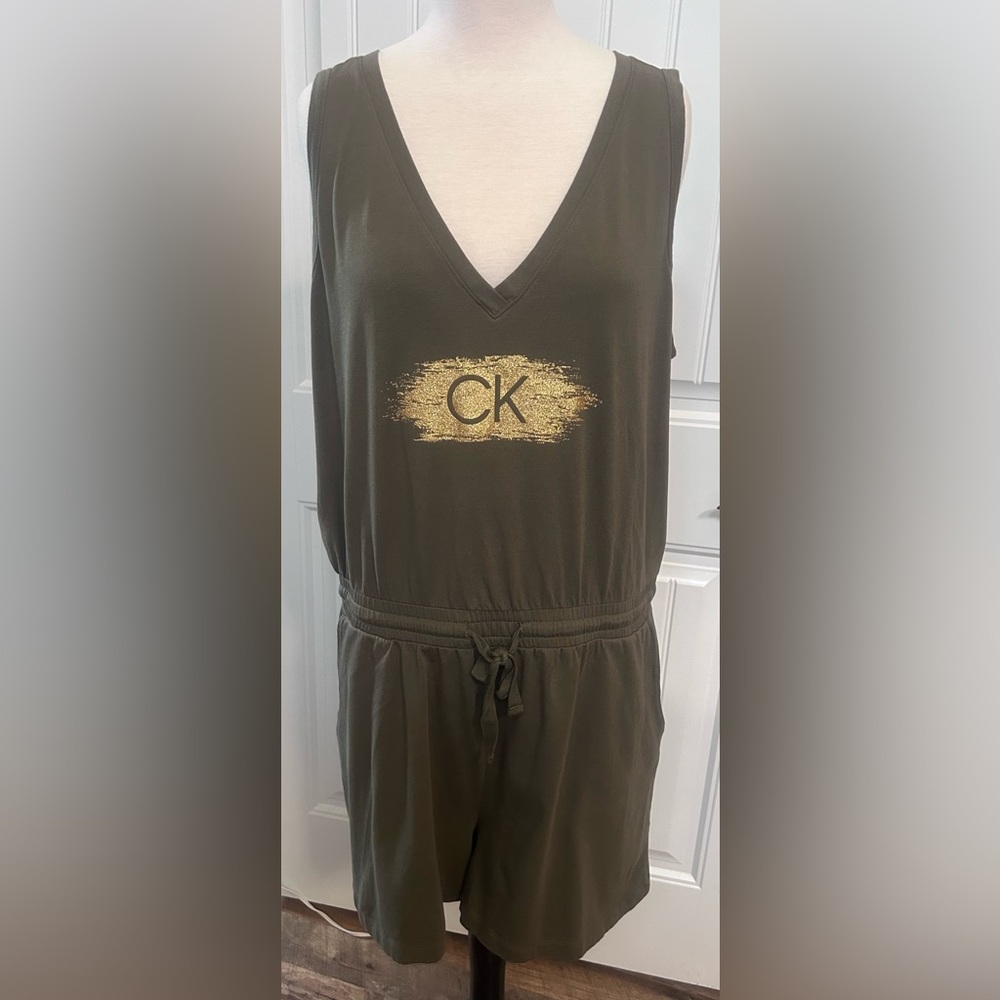 Calvin Klein Army Green jumper.  Size 1X